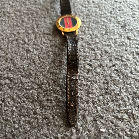 Gucci Watch - Picture 7 of 7